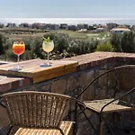 Akrolithos Luxury & Flogita