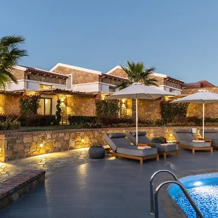 Akrolithos Luxury & 4* Flogita