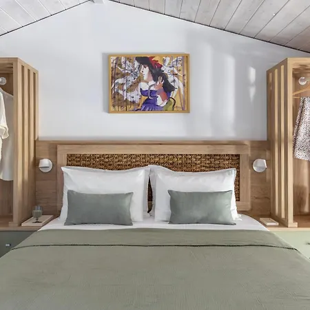 Akrolithos Luxury &