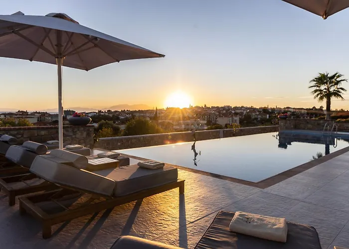 Appart hôtel Akrolithos Luxury & 4*