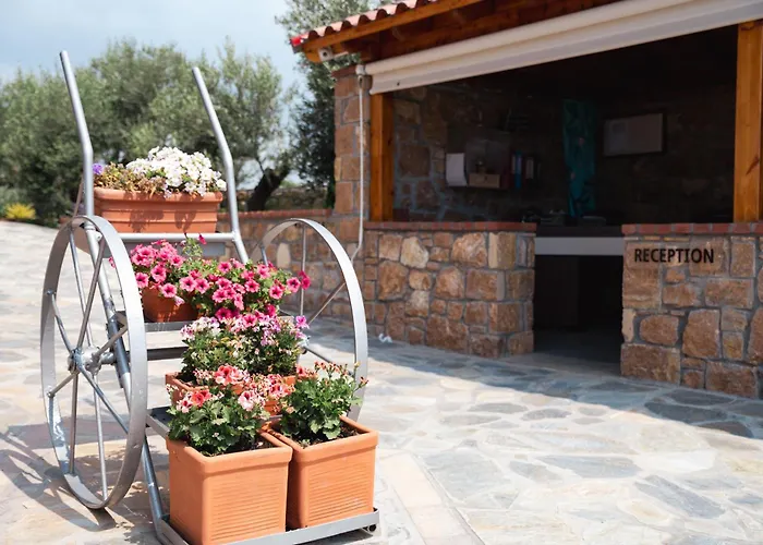 Akrolithos Luxury & 4*