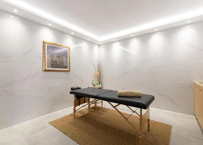 Akrolithos Luxury & 4* Flogita