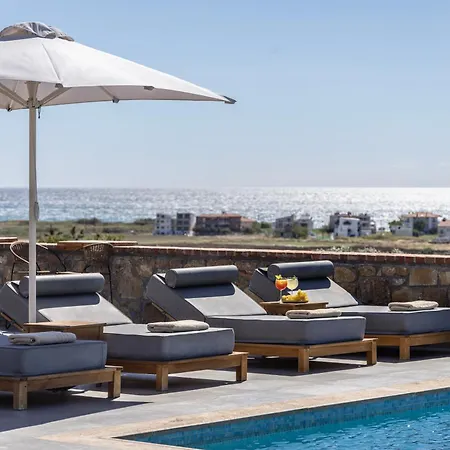 Akrolithos Luxury & Φλογητά